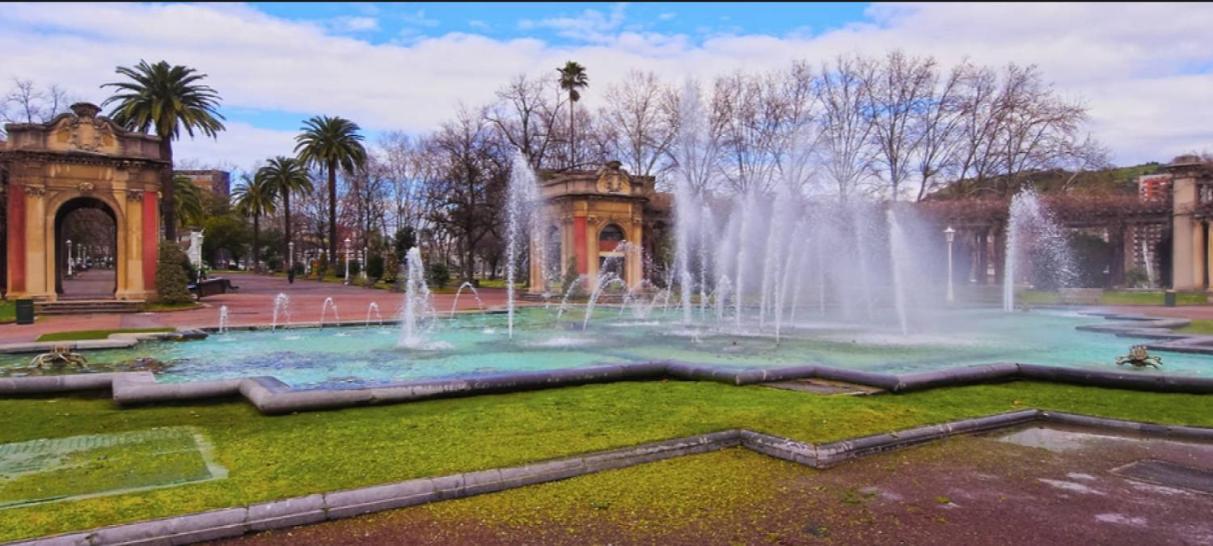 Accommodatie bij particulieren A 5 Minutos Andando Del Casco Viejo, Ayuntamiento, Plaza Circular Y Gran Via De Y Proximo A 2 Lineas De Metro Bilbao