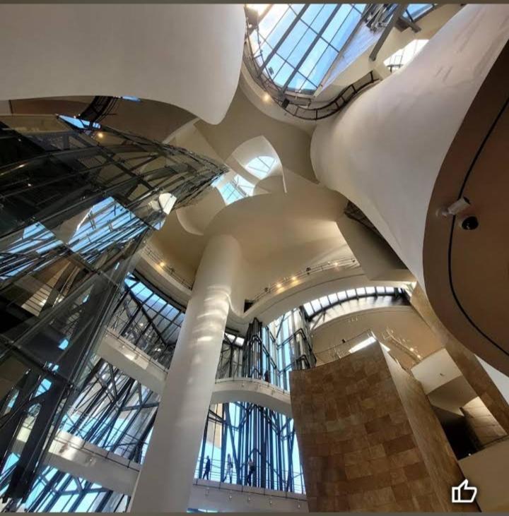 Accommodatie bij particulieren A 5 Minutos Andando Del Casco Viejo, Ayuntamiento, Plaza Circular Y Gran Via De Y Proximo A 2 Lineas De Metro Bilbao